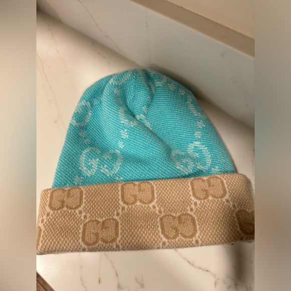 Gucci GG Logo Reversible Wool Hat - Picture 1 of 5